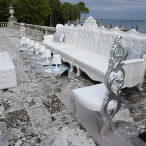 Royal banquette