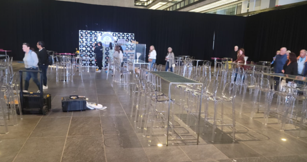 Oslo bar stool - Clear