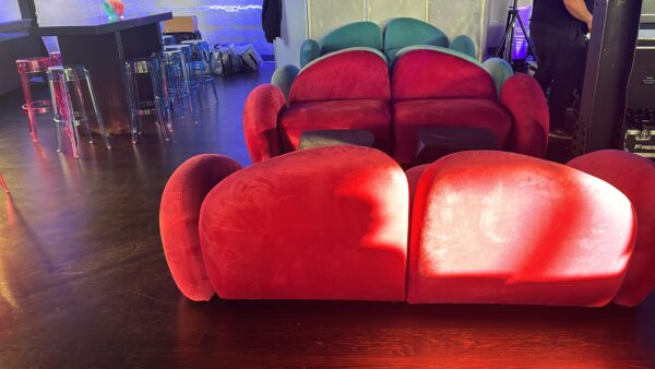 WhatsApp Image 2025-11-24 at 15.05.18_44dcc390 Baloo sofa - Magenta