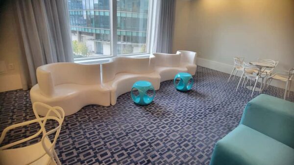 WhatsApp Image 2025-11-24 at 15.05.48_bed67a2c Cobra sofa - White