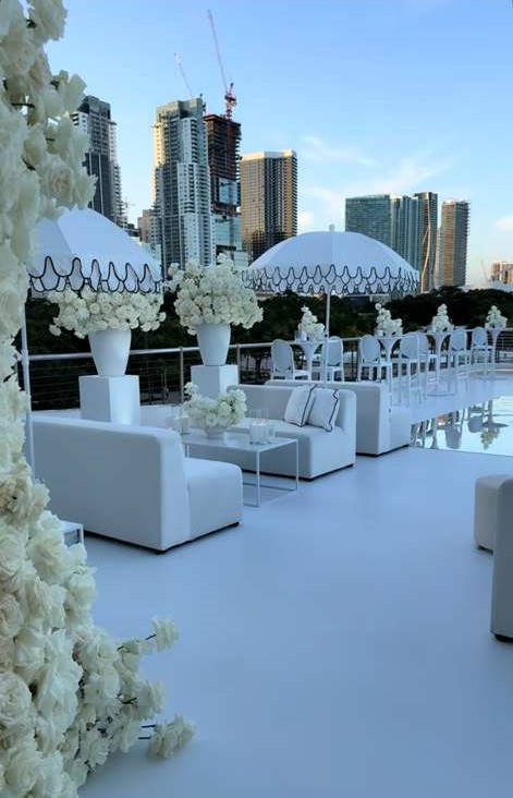 WhatsApp Image 2025-11-24 at 17.46.50_10d6bf31 BO sofa - White