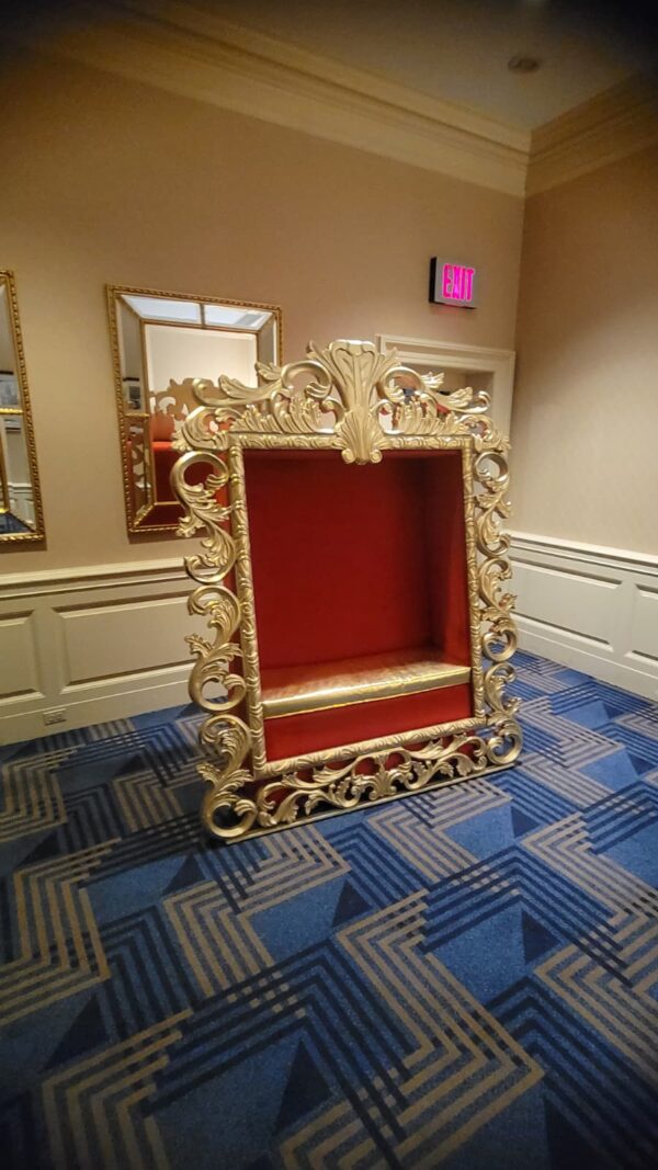 WhatsApp Image 2025-12-12 at 21.11.31_d68d3fad Hot set - Giant gold baroque photo frame