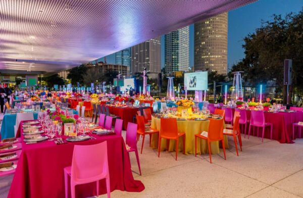 WhatsApp Image 2025-12-17 at 2.36.28 PM (5) Bella chair - Pink