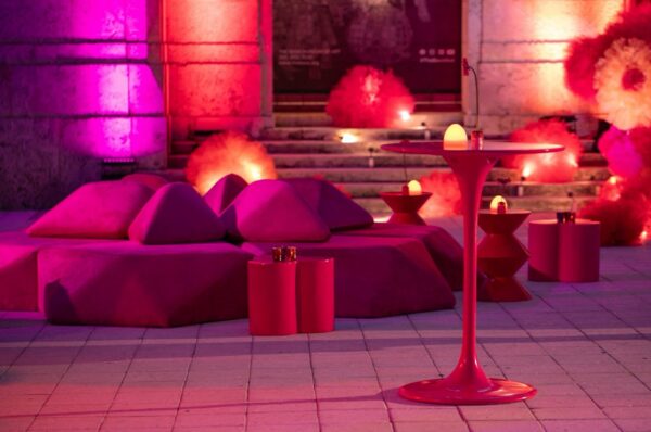 Fly cocktail table - Hot pink