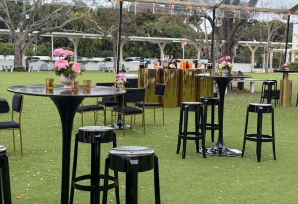 Screenshot 2026-01-16 113057 Fly cocktail table - Black