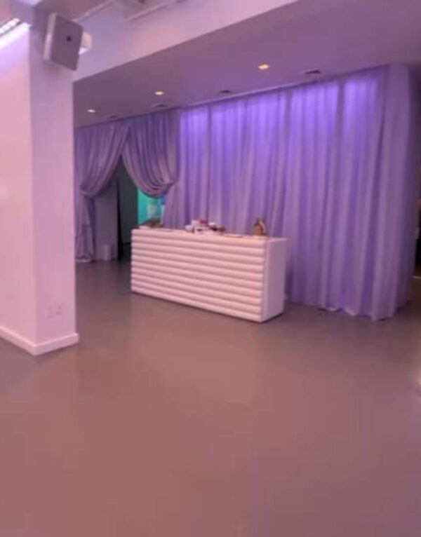 Bollywood bar - White