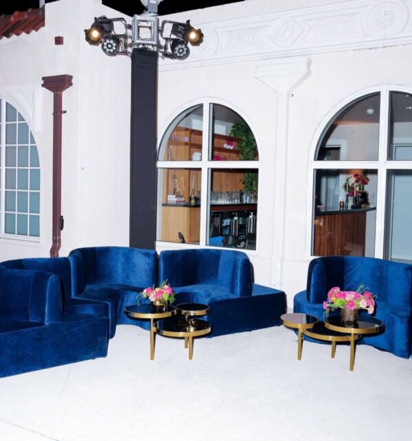 Screenshot 2026-01-21 143444 Cobra sofa - Navy blue