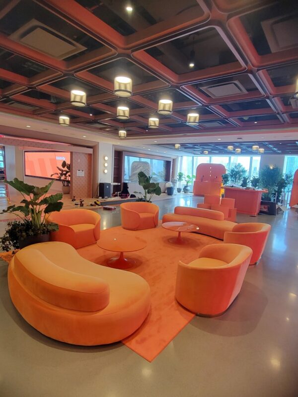 Peacock sofa - Orange