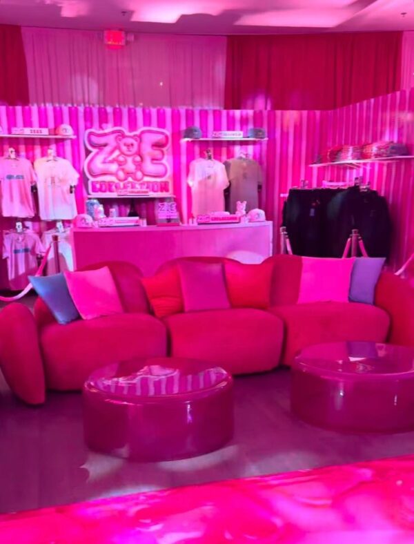 Moshi coffee table – Magenta