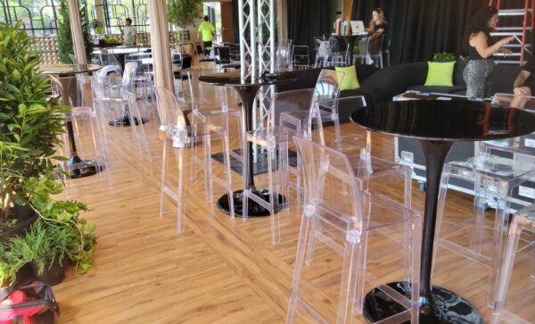 Air bar stool - Clear